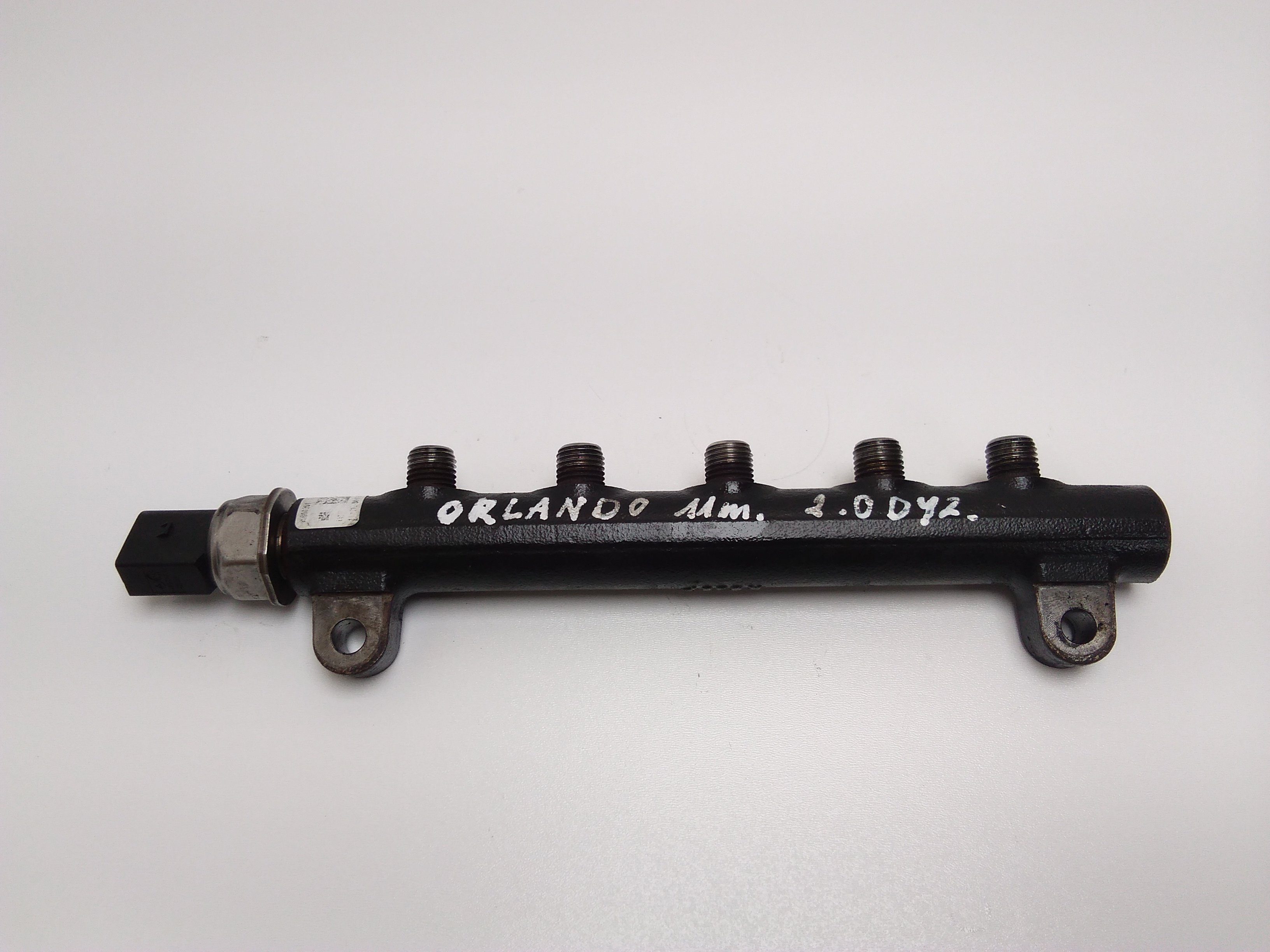 Daewoo / Chevrolet Orlando 1.8 16V VVT (F18D4(Euro 5)) INJECTION RAIL 2011 1031202681/93077528A/55P3001 1031202681|CHEVROLET